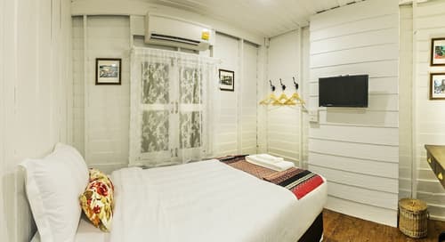 Baan Kachitpan, Room