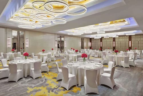 Hyatt Regency Riyadh Olaya, Lobby