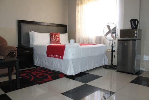 Miraton Guest Lodge, Primary image