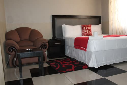 Miraton Guest Lodge, Room