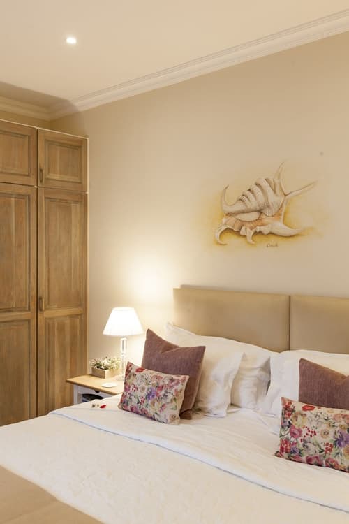 Sandals Guest House, Room