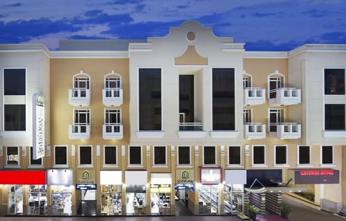 Gateway Hotel, Property entrance