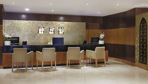 Gateway Hotel, Reception