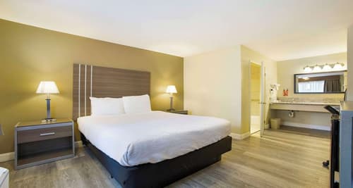 SureStay Plus Hotel by Best Western Sacramento North, Room