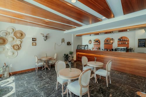 Kilpa Hotel, Reception