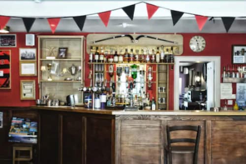 The Loch Ness Inn, Interior entrance