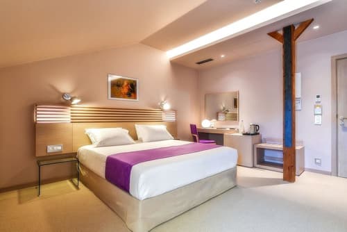 Hydrama Grand Hotel, Room