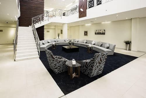 Grand Lily Hotel Suites, Lobby sitting area