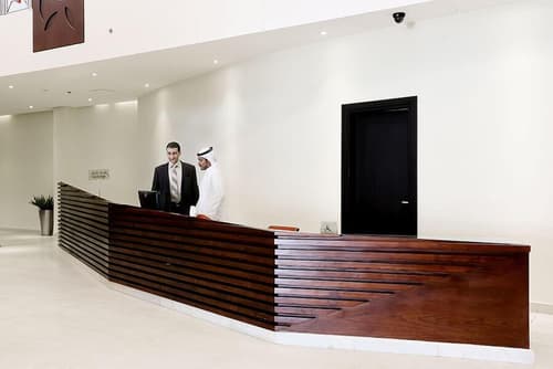 Grand Lily Hotel Suites, Reception