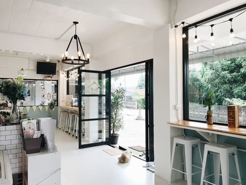 Baan Nuk Anong, Interior entrance