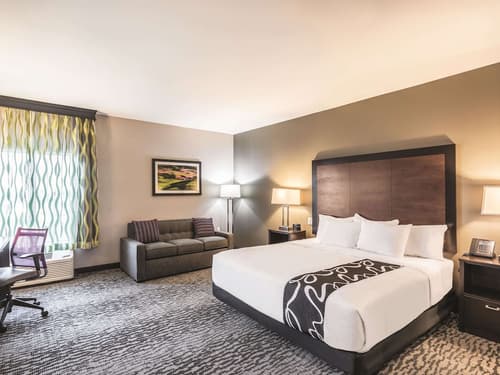 La Quinta Inn & Suites by Wyndham Walla Walla, Room