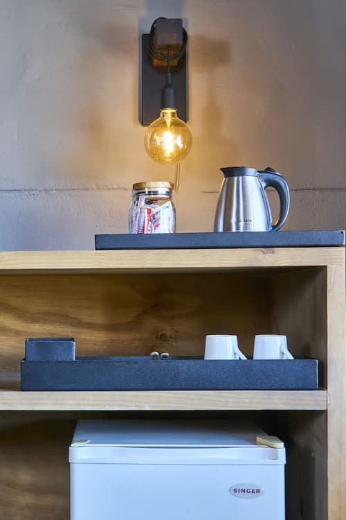 Ai Aiba - The Rockpainting Lodge, Room