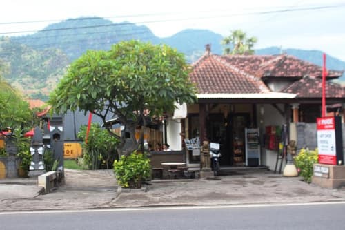 Pande Guest House Pemuteran, Exterior