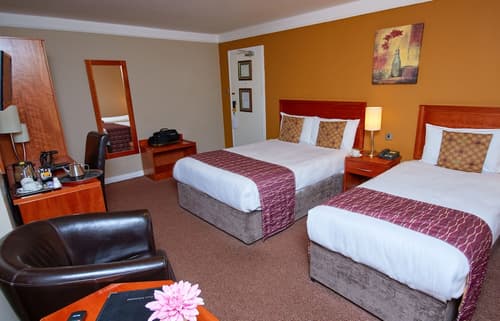 Eviston House Hotel, Room