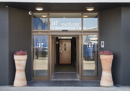 Fast Hotel Svolvær