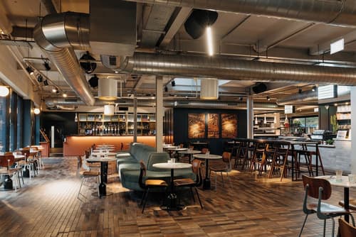 Bullitt Hotel, Lobby