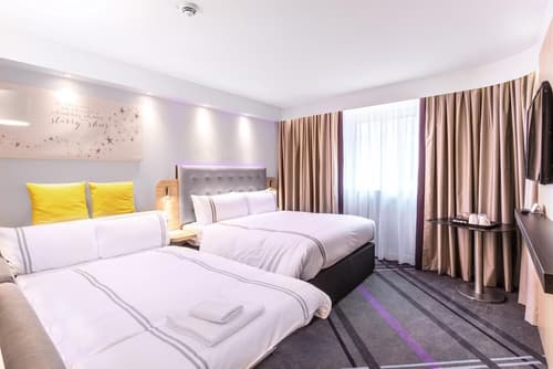 Premier Inn Hamburg City Hammerbrook, Room