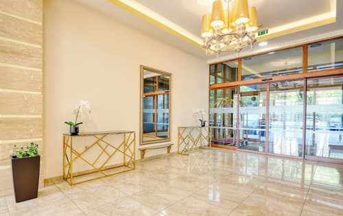 Apart Hotel Golden Line, Interior entrance