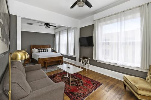 Hood River Hotel, Room