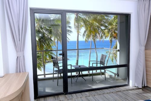 Kaani Grand Seaview, Room