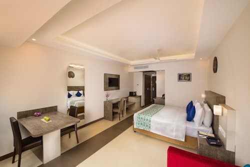 Sterling Goa Varca, Room