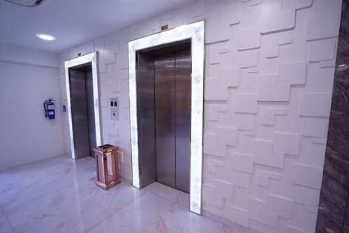 five6 Hotel Splendour, Interior entrance