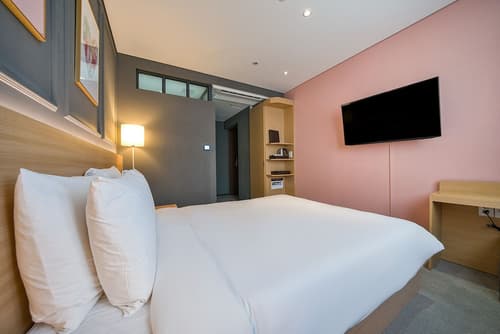 Hotel Vella Suite Suwon