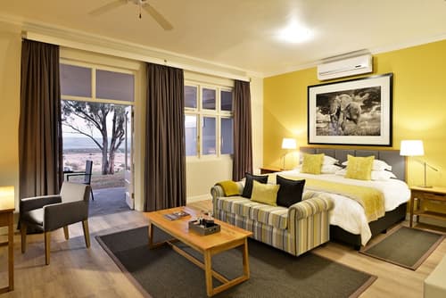 Founders Lodge by Mantis, Room