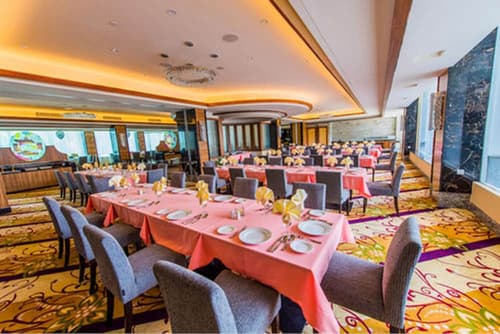 Nu Hotel, Restaurant