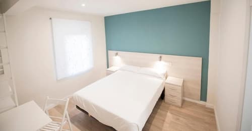 Happy Hostal Carrales, Room