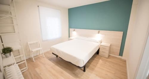 Happy Hostal Carrales, Room