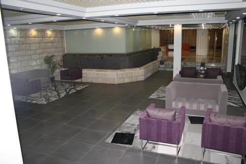 Tabar Hotel, Lobby