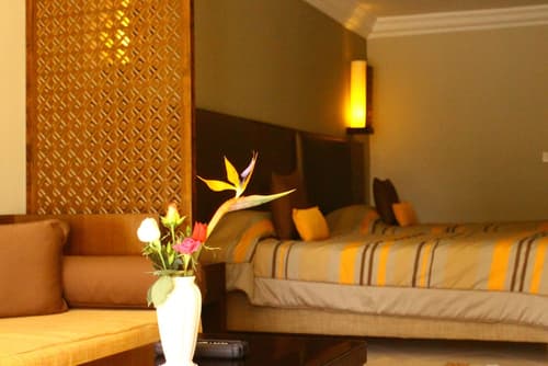 Hotel Continental, Room