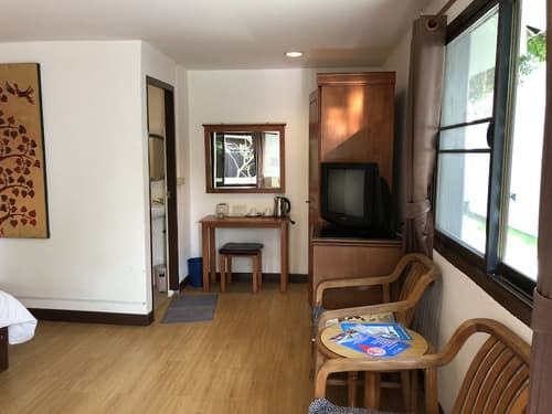 Paradise Resort PHI PHI