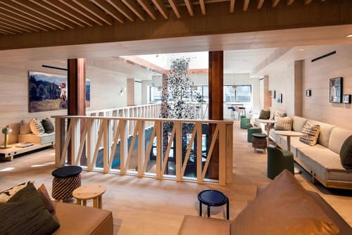 Moxy NYC Times Square, Lobby