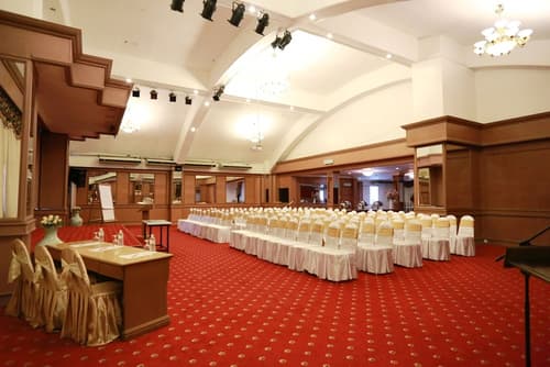 Crystal Lodge, Ballroom