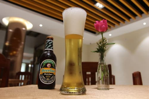 Central Boutique Hotel Vientiane, Food and drink