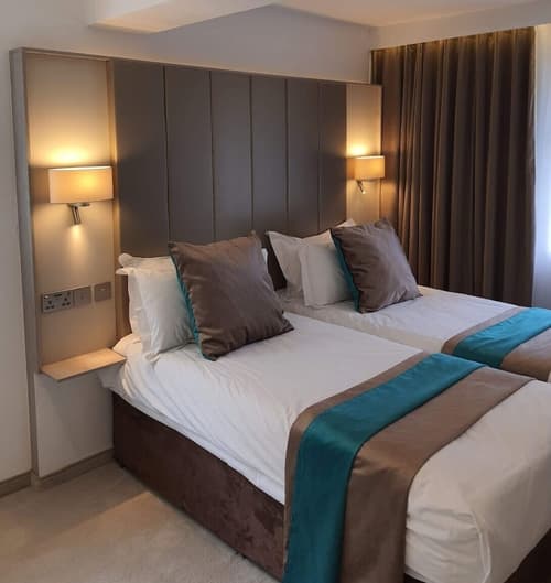 Remont Oxford Hotel, Room