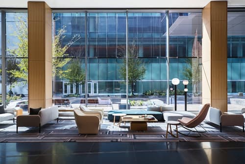 Marriott Marquis Chicago, Lobby