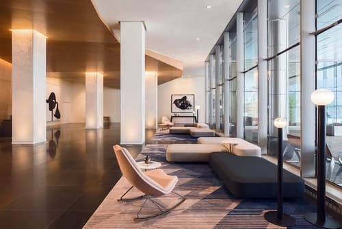 Marriott Marquis Chicago, Lobby