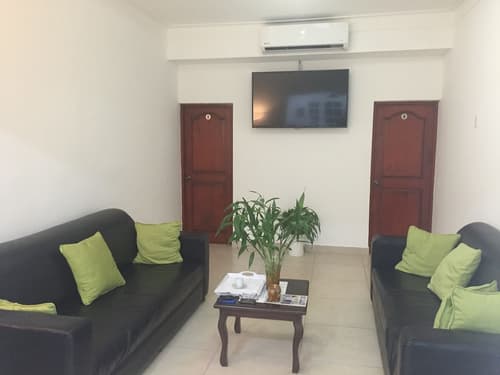 Hotel Santander SD, Lobby sitting area