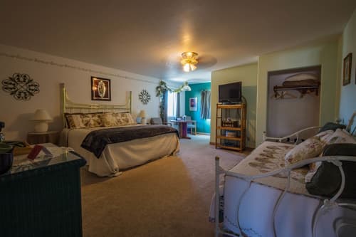 Bryce Trails Bed and Breakfast, Room