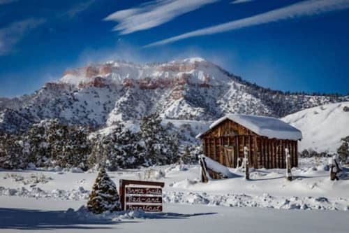 Bryce Trails Bed and Breakfast, Exterior