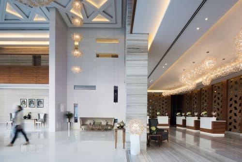 Radisson Blu Hotel Dubai Waterfront, Lobby