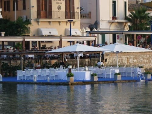 Hotel Brismar, Restaurant