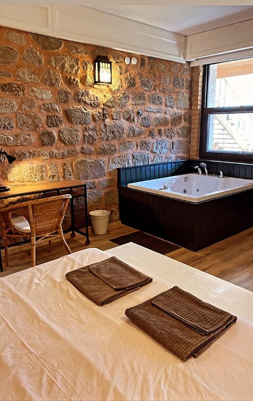 Attalos Suites Hotel