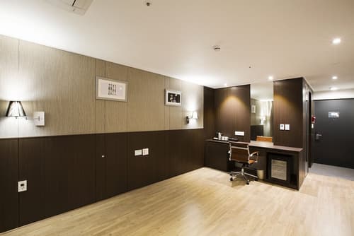 Ramada Jeju City Hall, Room