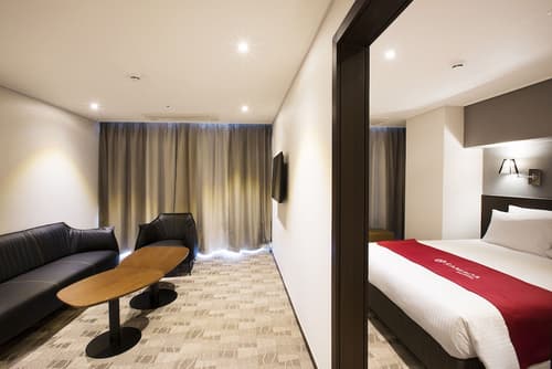 Ramada Jeju City Hall, Room