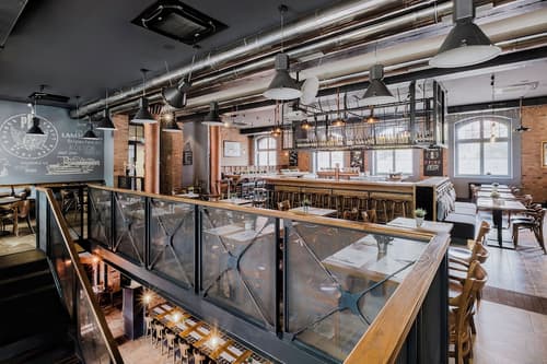 Craft Beer Central Hotel, Interior entrance