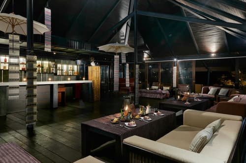 Kirimaya Golf Resort Spa, Bar (on property)